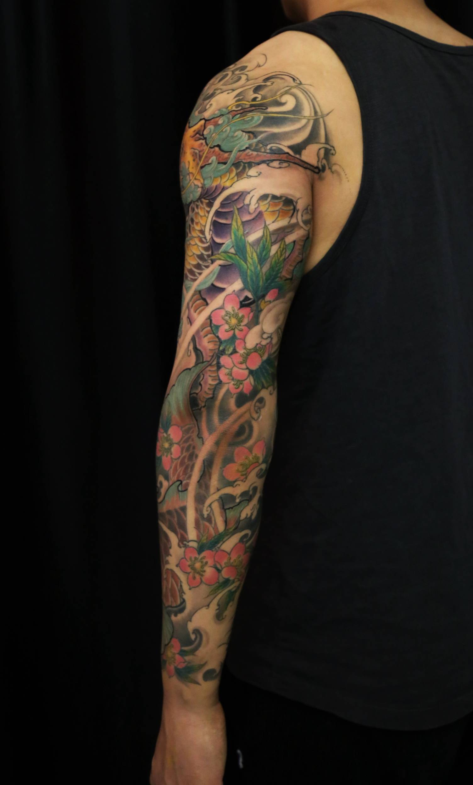 “hth官方网站”
上海纹身由龙刺青作品花臂麒麟纹身(图9)